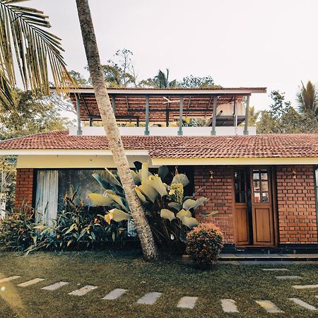 Bamboonest Riverside Villa Kochi ภายนอก รูปภาพ