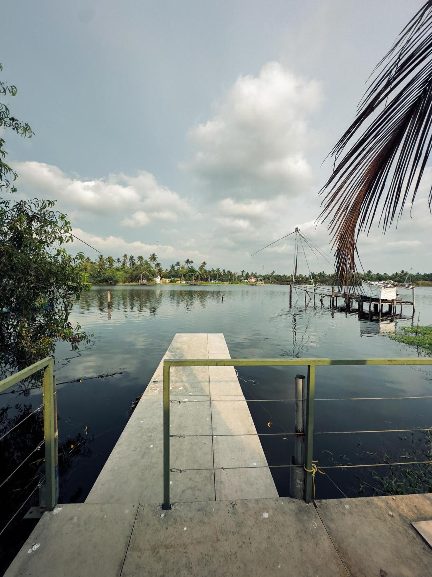 Bamboonest Riverside Villa Kochi ภายนอก รูปภาพ